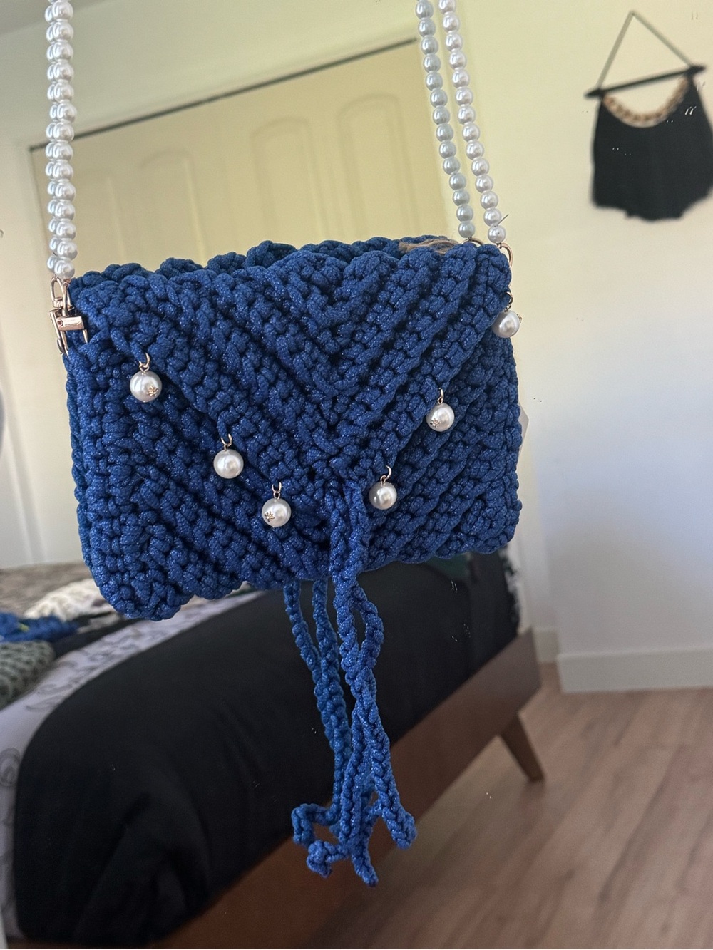 Bonita Bolso Handmade perfect for your cellphone Pearl-Accent blue Crossbody